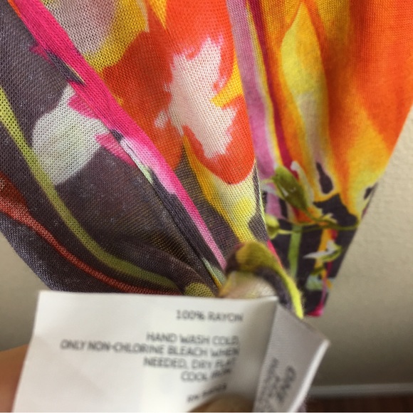 Maurices Women's 24/7 Peach Short Sleeve Tee Size OX With Old Navy Floral Scarf - Picture 7 of 12